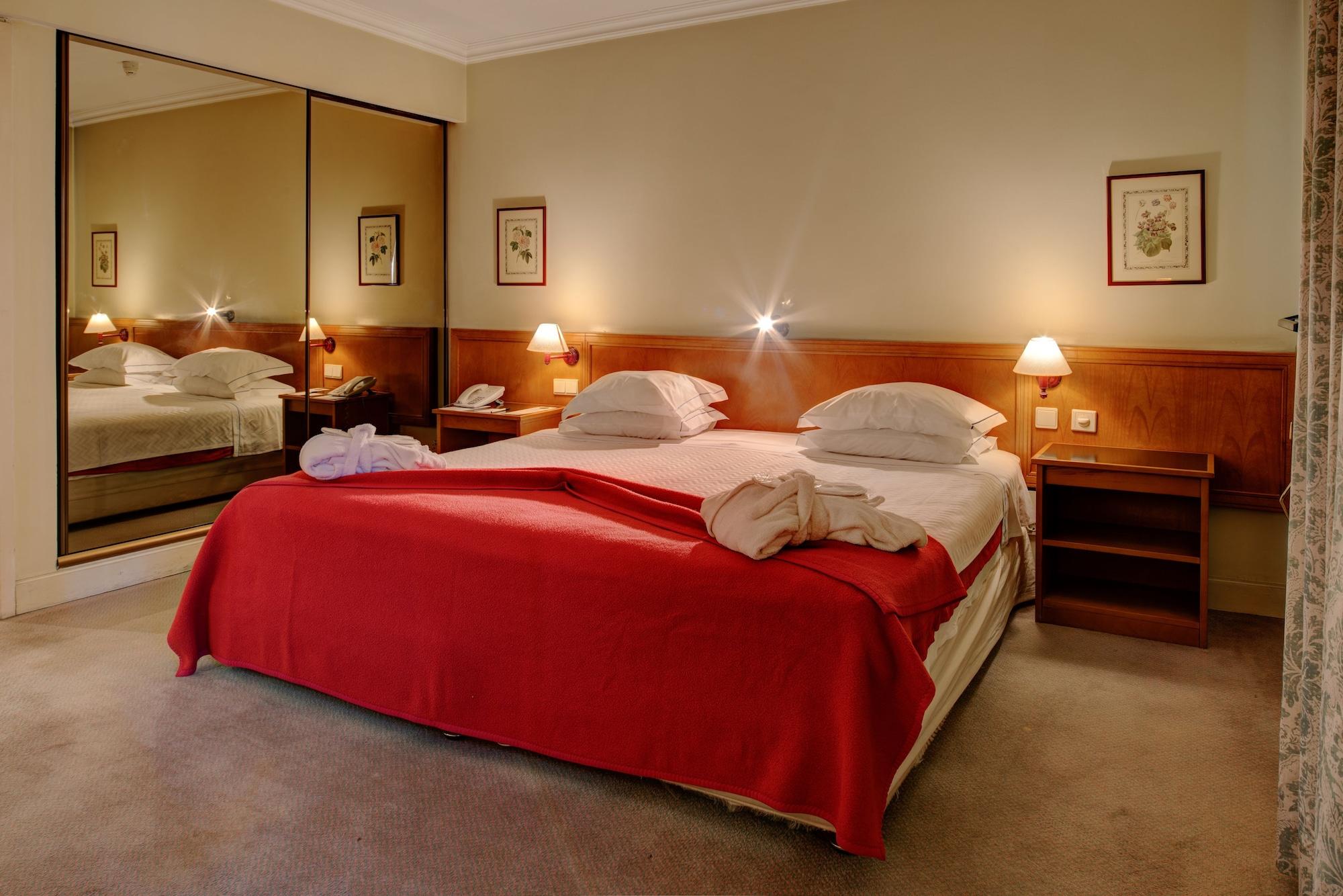 Vip Executive Suites Do Marques Hotel Lisbona Esterno foto