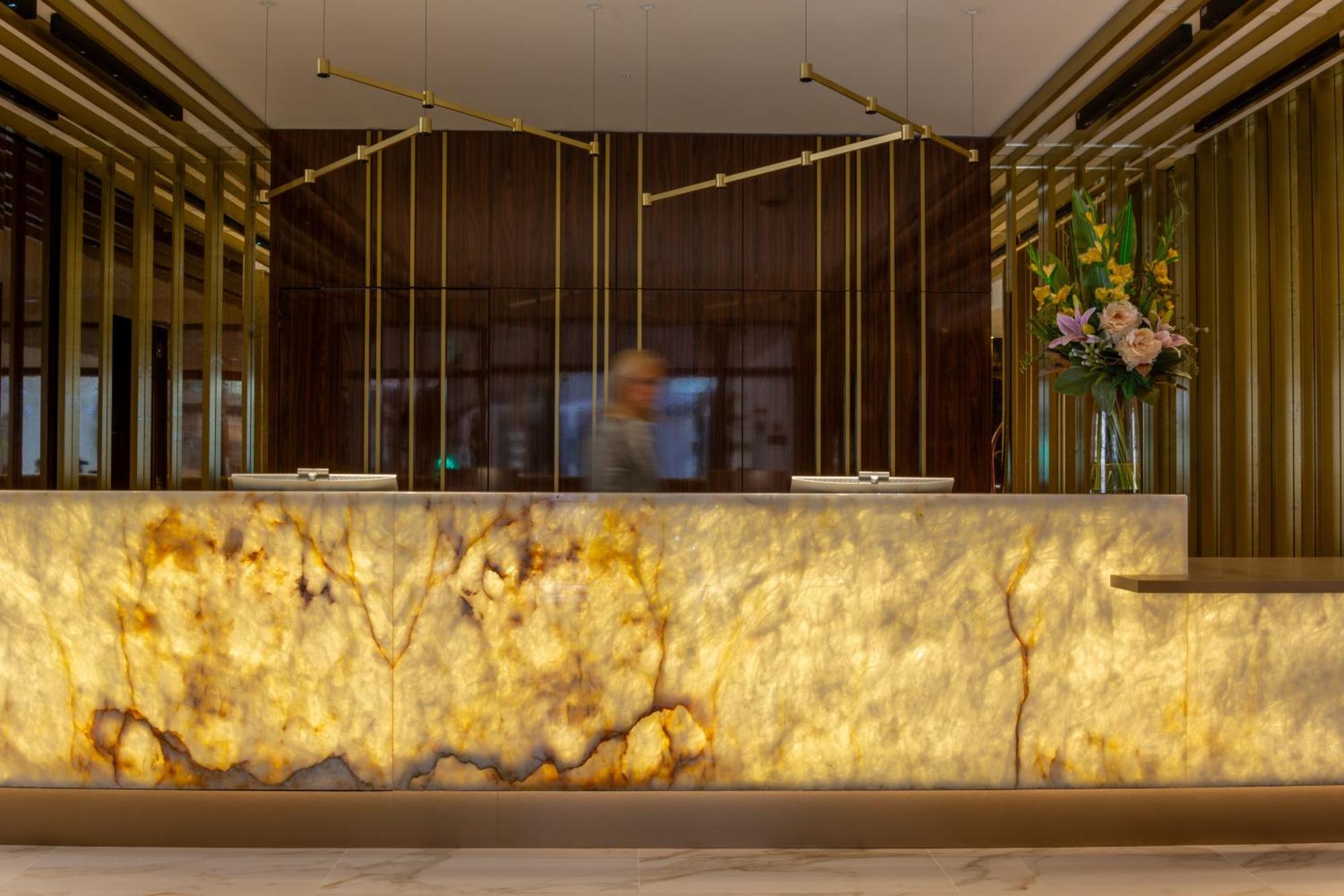 Vip Executive Suites Do Marques Hotel Lisbona Esterno foto