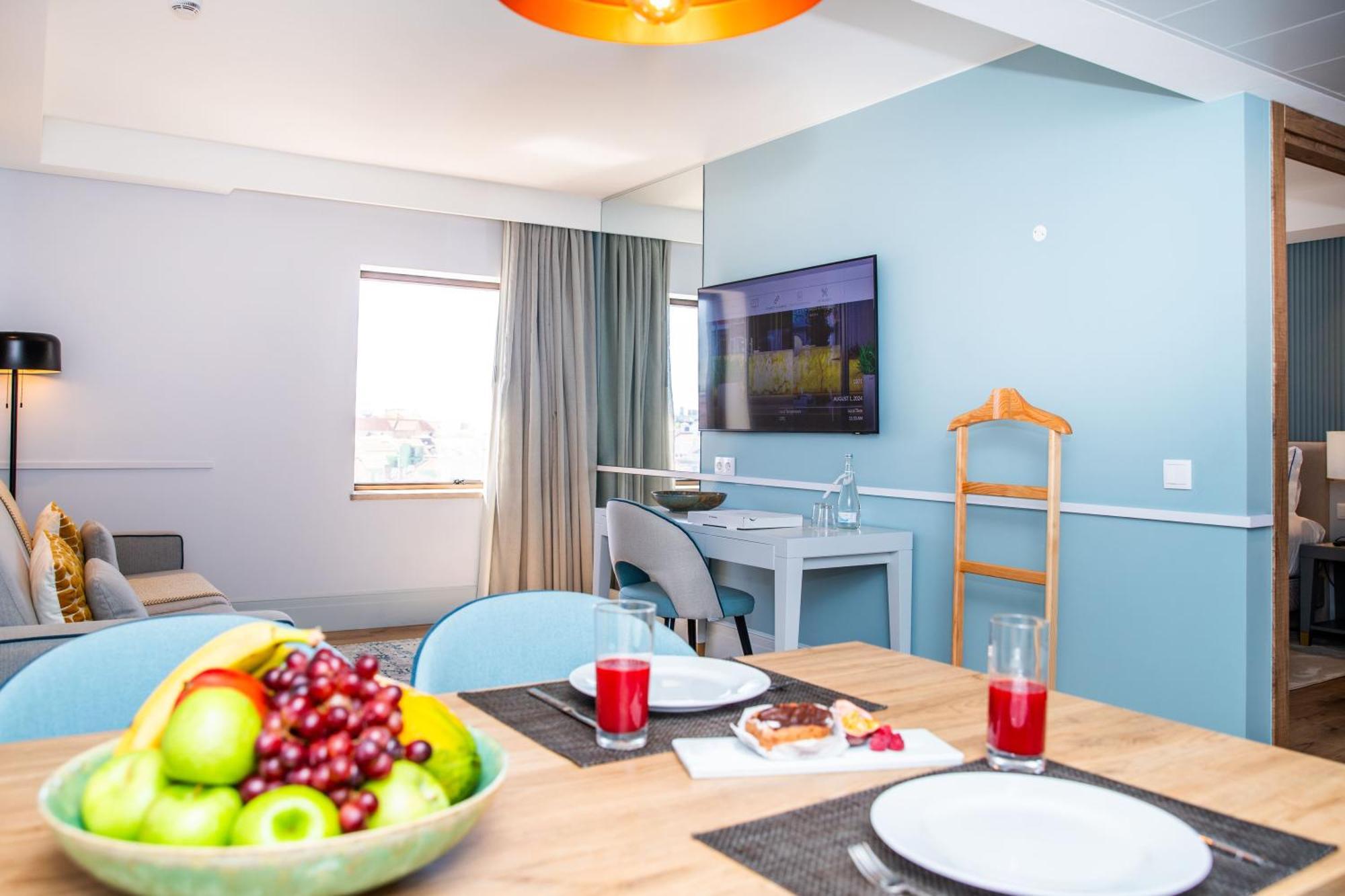 Vip Executive Suites Do Marques Hotel Lisbona Esterno foto