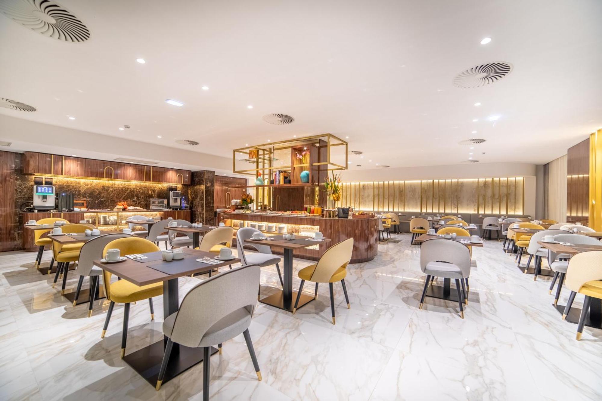 Vip Executive Suites Do Marques Hotel Lisbona Esterno foto